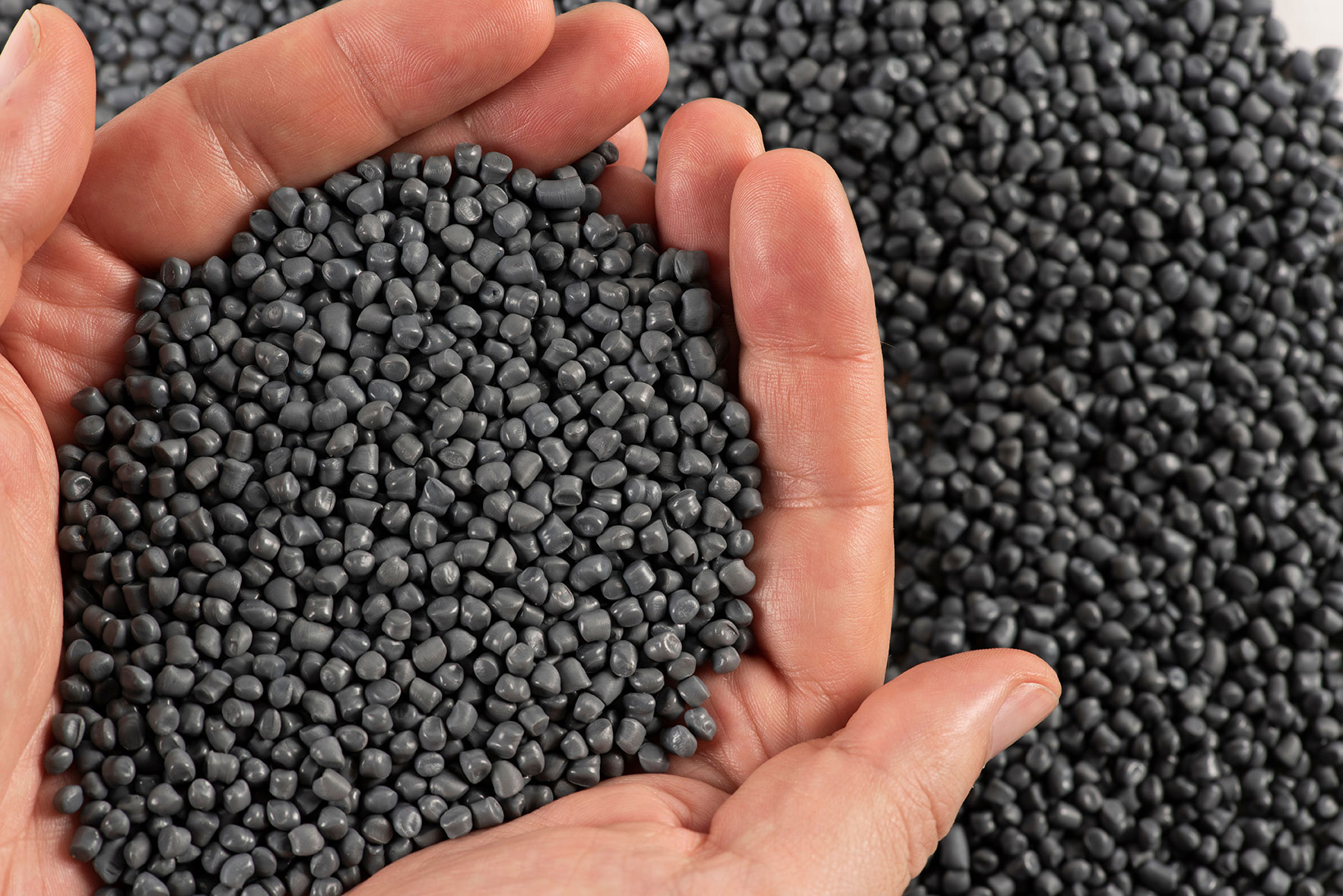 TOP MANAGEMENT IN PLASTICS